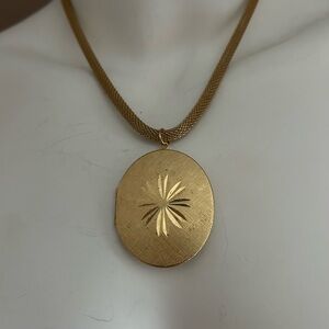 GOLD LOCKET 1960 vintage large memorial locket photo jewelry 😇